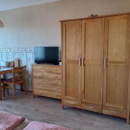 Ferienwohnung Conny Am Suedstrand Familie Bach Burgtiefe auf Fehmarn ภายนอก รูปภาพ